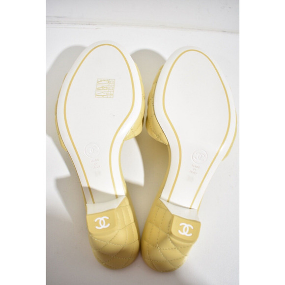 Chanel 22P Yellow Lambskin Quilted CC Gold Logo Cone Heel Mule Slide Sandal 41.5 - Picture 11 of 11